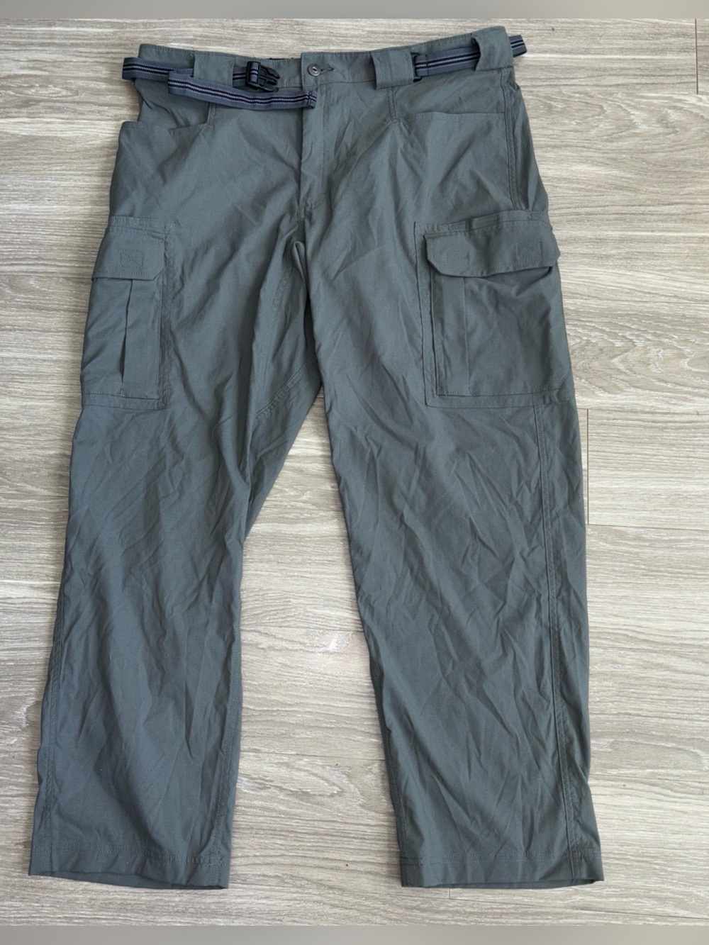 Duluth Trading Co Olive Cargo Hiking Pants with Web Belt XL/32